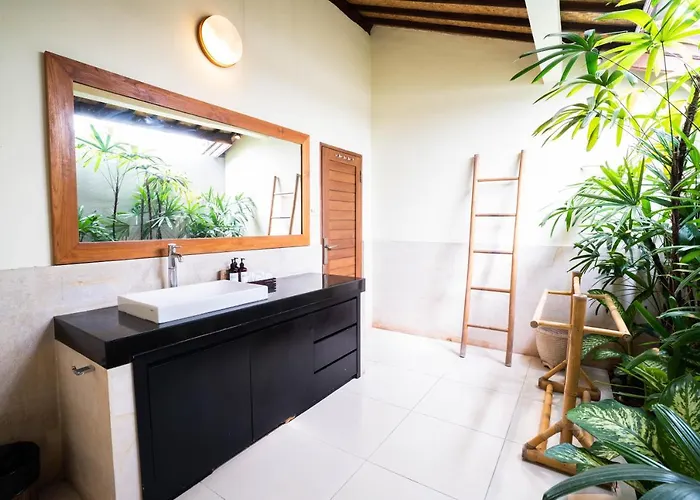 Agni: Tropical Oasis In Seminyak's Heart Villa *